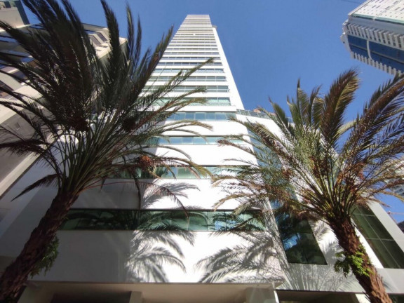 Imagem Imóvel com 3 Quartos à Venda, 155 m² em Centro - Balneário Camboriú