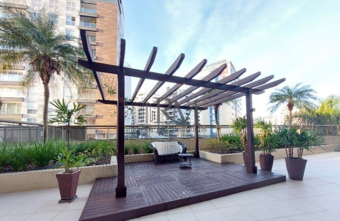 Imagem Apartamento com 3 Quartos à Venda, 9.815 m² em Centro - Florianópolis Imagem Apartamento com 3 Quartos à Venda, 9.815 m² em Centro - Florianópolis