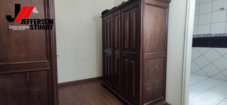 Imagem Casa com 3 Quartos à Venda, 300 m² em Centro - Guaratinguetá Imagem Casa com 3 Quartos à Venda, 300 m² em Centro - Guaratinguetá