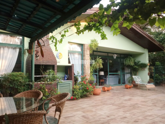 Casa com 4 Quartos à Venda, 256 m² em Granja Julieta - São Paulo