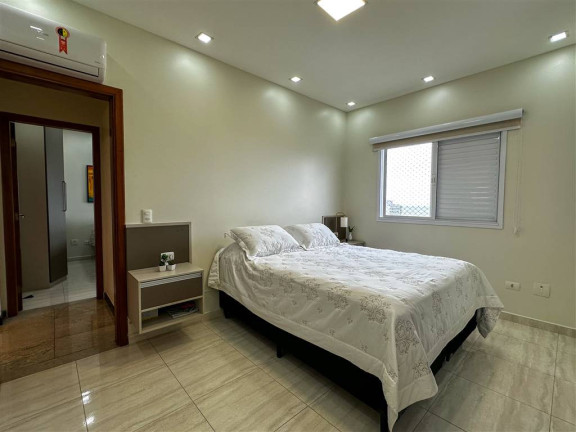 Imagem Apartamento com 4 Quartos à Venda, 205 m² em Forte - Praia Grande