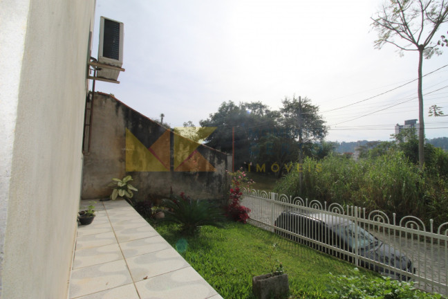 Imagem Casa com 7 Quartos à Venda, 140 m² em água Verde - Blumenau Imagem Casa com 7 Quartos à Venda, 140 m² em água Verde - Blumenau