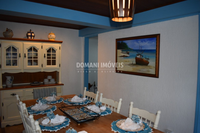 Imagem Casa com 4 Quartos à Venda, 115 m² em Região Do Vale Encantado - Campos Do Jordão