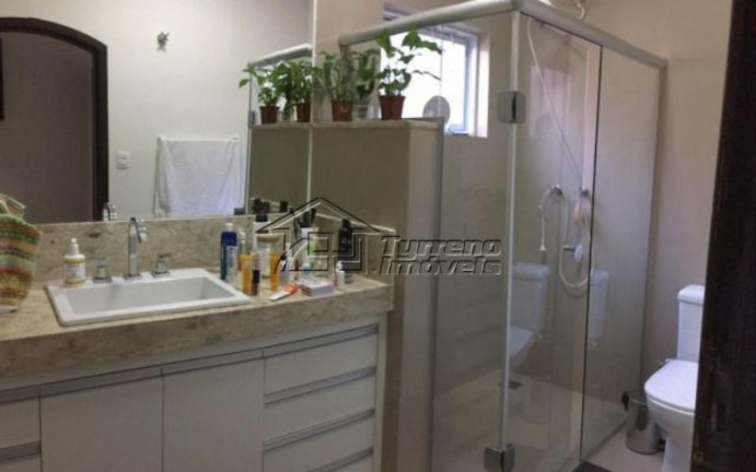 Imagem Casa com 3 Quartos à Venda, 240 m² em Centro - Jacareí Imagem Casa com 3 Quartos à Venda, 240 m² em Centro - Jacareí