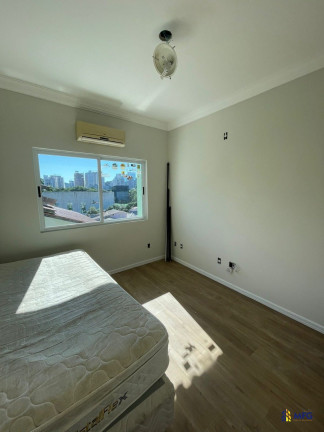 Imagem Casa de Condomínio com 4 Quartos à Venda, em Condomínio Residencial Ariribá - Balneário Camboriú Imagem Casa de Condomínio com 4 Quartos à Venda, em Condomínio Residencial Ariribá - Balneário Camboriú