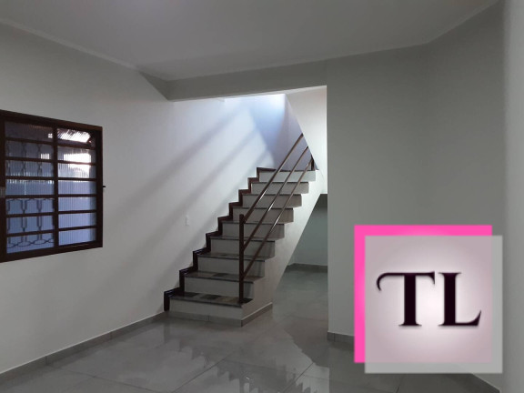Imagem Casa com 4 Quartos à Venda, 250 m² em Jardim Ipê - Poços De Caldas