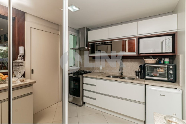 Imagem Apartamento com 3 Quartos à Venda, 105 m² em Petrópolis - Porto Alegre Imagem Apartamento com 3 Quartos à Venda, 105 m² em Petrópolis - Porto Alegre