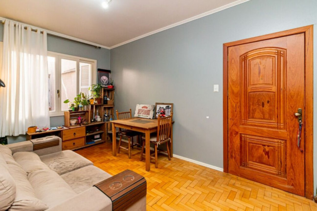 Imagem Imóvel com 1 Quarto à Venda, 42 m² em Centro Histórico - Porto Alegre Imagem Imóvel com 1 Quarto à Venda, 42 m² em Centro Histórico - Porto Alegre