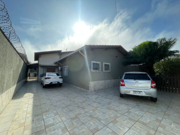 Imagem Casa com 4 Quartos à Venda, 160 m² em Flórida - Praia Grande Imagem Casa com 4 Quartos à Venda, 160 m² em Flórida - Praia Grande