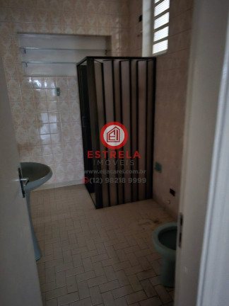 Imagem Casa com 3 Quartos à Venda, 200 m² em Centro - Jacareí Imagem Casa com 3 Quartos à Venda, 200 m² em Centro - Jacareí