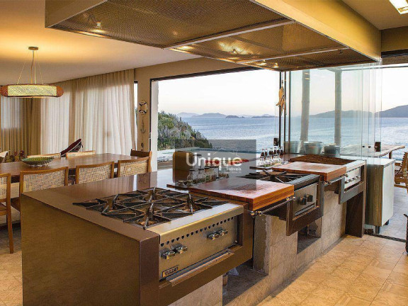 Imagem Casa com 4 Quartos à Venda, 270 m² em Ferradurinha - Armação Dos Búzios Imagem Casa com 4 Quartos à Venda, 270 m² em Ferradurinha - Armação Dos Búzios