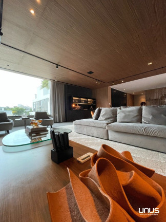 Imagem Casa com 4 Quartos à Venda, 1.400 m² em Jurerê Internacional - Florianópolis Imagem Casa com 4 Quartos à Venda, 1.400 m² em Jurerê Internacional - Florianópolis