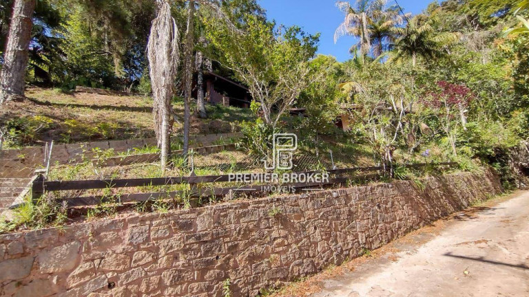Imagem Casa com 4 Quartos à Venda, 249 m² em Colônia Alpina - Teresópolis