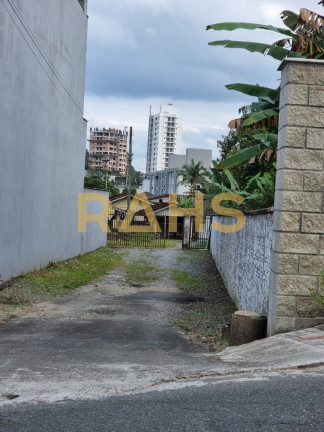 Terreno à Venda, 772 m² em Glória - Joinville