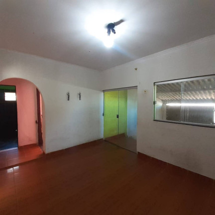 Imagem Casa com 3 Quartos à Venda, 226 m² em Cidade Livre - Aparecida De Goiânia