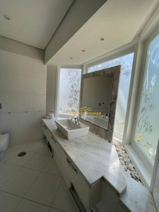 Imagem Casa com 4 Quartos à Venda, 310 m² em Alphaville 04 - Santana De Parnaíba Imagem Casa com 4 Quartos à Venda, 310 m² em Alphaville 04 - Santana De Parnaíba