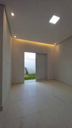 Imagem Casa com 3 Quartos à Venda, 300 m² em Piracangaguá - Taubaté Imagem Casa com 3 Quartos à Venda, 300 m² em Piracangaguá - Taubaté