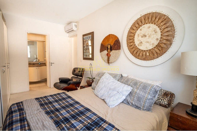 Imagem Imóvel com 3 Quartos à Venda, 185 m² em Jurerê - Florianópolis