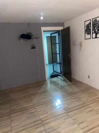 Apartamento com 2 Quartos à Venda, 40 m² em Mário Quintana - Porto Alegre