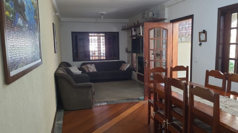 Imagem Sobrado com 2 Quartos à Venda, 241 m² em Parque Maria Helena - Suzano Imagem Sobrado com 2 Quartos à Venda, 241 m² em Parque Maria Helena - Suzano