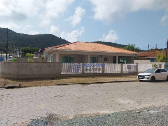 Imagem Casa com 3 Quartos à Venda, 145 m² em Armação - Penha Imagem Casa com 3 Quartos à Venda, 145 m² em Armação - Penha