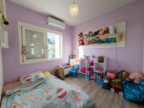 Imagem Casa com 4 Quartos à Venda, em Vila Nova - Porto Alegre Imagem Casa com 4 Quartos à Venda, em Vila Nova - Porto Alegre