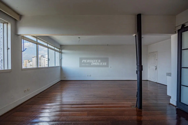 Imagem Apartamento com 2 Quartos à Venda, 105 m² em Sumaré - São Paulo