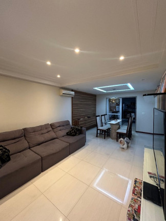 Casa com 4 Quartos à Venda, 230 m² em Colina De Laranjeiras - Serra