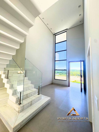 Imagem Casa com 3 Quartos à Venda, 266 m² em Cond Parque Lagoa Silvana - Caratinga Imagem Casa com 3 Quartos à Venda, 266 m² em Cond Parque Lagoa Silvana - Caratinga