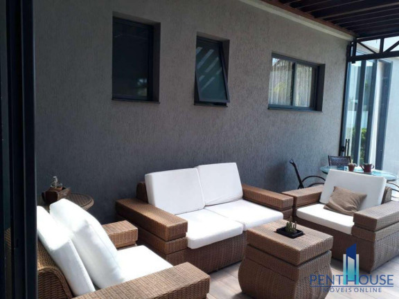 Imagem Casa com 3 Quartos à Venda, 370 m² em Centro - Camboriú Imagem Casa com 3 Quartos à Venda, 370 m² em Centro - Camboriú