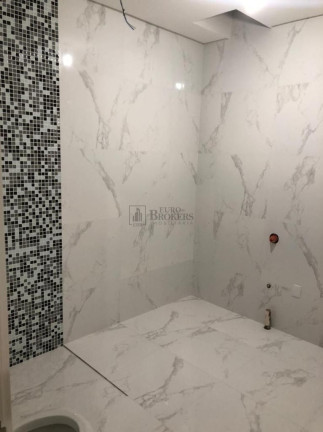 Imagem Sobrado com 3 Quartos à Venda, 250 m² em Centro - Balneário Camboriú Imagem Sobrado com 3 Quartos à Venda, 250 m² em Centro - Balneário Camboriú