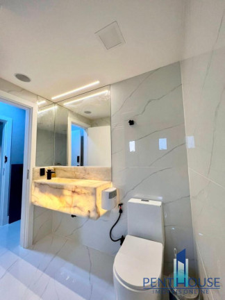 Imagem Apartamento com 3 Quartos à Venda, 135 m² em Centro - Balneário Camboriú Imagem Apartamento com 3 Quartos à Venda, 135 m² em Centro - Balneário Camboriú