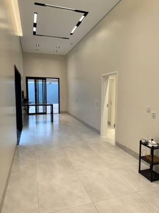 Imagem Casa com 3 Quartos à Venda, 300 m² em Tangará Da Serra Imagem Casa com 3 Quartos à Venda, 300 m² em Tangará Da Serra