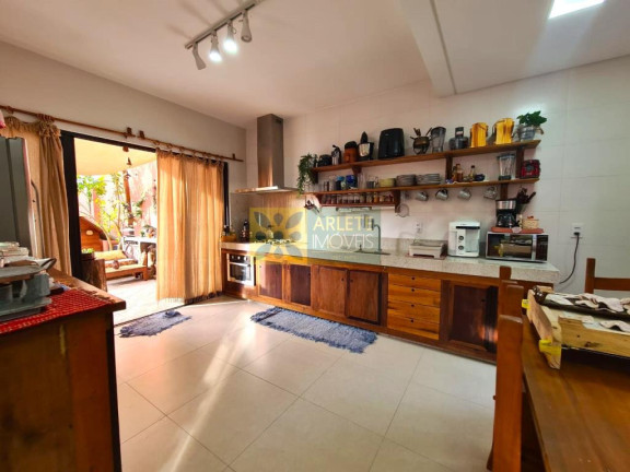 Imagem Casa com 4 Quartos à Venda, 165 m² em Mariscal - Bombinhas Imagem Casa com 4 Quartos à Venda, 165 m² em Mariscal - Bombinhas