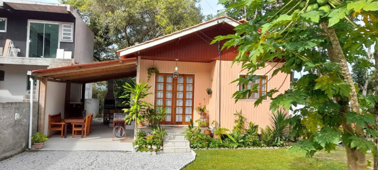 Imagem Casa com 2 Quartos à Venda, 312 m² em Cachoeira Do Bom Jesus - Florianópolis