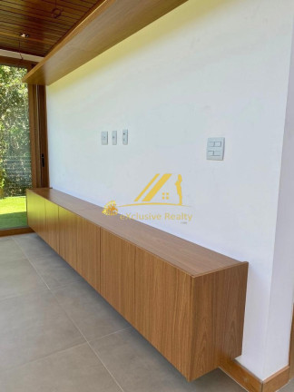 Imagem Imóvel com 4 Quartos à Venda, 400 m² em Praia Do Forte - Mata De São João Imagem Imóvel com 4 Quartos à Venda, 400 m² em Praia Do Forte - Mata De São João