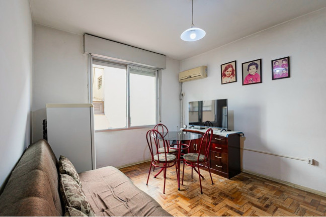 Imagem Apartamento com 2 Quartos à Venda, 48 m² em Passo Da Areia - Porto Alegre