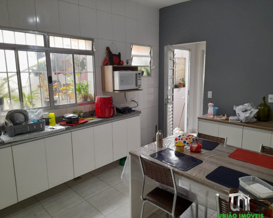 Imagem Casa com 3 Quartos à Venda, 200 m² em Centro - Bragança Paulista