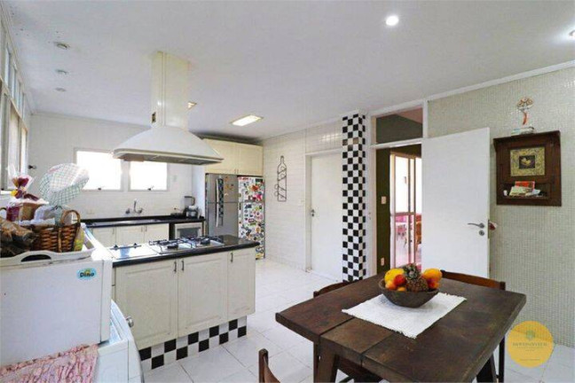 Imagem Casa com 4 Quartos à Venda, 329 m² em Alto De Pinheiros - São Paulo