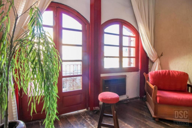 Imagem Imóvel com 5 Quartos à Venda, em Centro Histórico - Porto Alegre Imagem Imóvel com 5 Quartos à Venda, em Centro Histórico - Porto Alegre