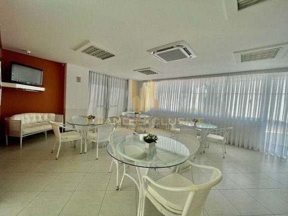 Imagem Apartamento com 2 Quartos à Venda, 80 m² em Centro - Balneário Camboriú