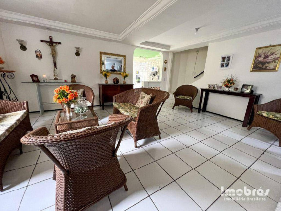 Imagem Casa com 5 Quartos à Venda, 230 m² em Guararapes - Fortaleza Imagem Casa com 5 Quartos à Venda, 230 m² em Guararapes - Fortaleza