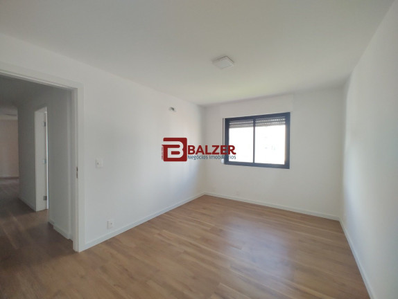 Imagem Apartamento com 3 Quartos à Venda, 197 m² em Centro - Florianópolis Imagem Apartamento com 3 Quartos à Venda, 197 m² em Centro - Florianópolis