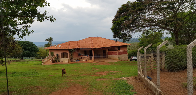 Imagem Imóvel com 3 Quartos à Venda, 24 m² em área Rural De Franca - Franca Imagem Imóvel com 3 Quartos à Venda, 24 m² em área Rural De Franca - Franca