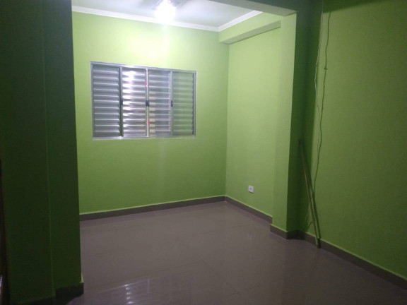 Imagem Casa à Venda, em São Paulo Imagem Casa à Venda, em São Paulo