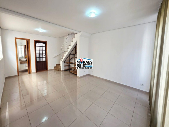 Sobrado com 3 Quartos para Alugar, 280 m² em Vila Cordeiro - São Paulo