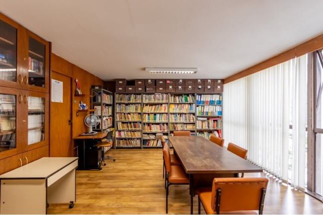 Sala Comercial à Venda, 44 m² em Cerqueira César - São Paulo