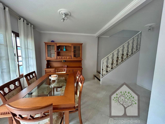 Imagem Casa com 3 Quartos à Venda, 206 m² em Carianos - Florianópolis Imagem Casa com 3 Quartos à Venda, 206 m² em Carianos - Florianópolis
