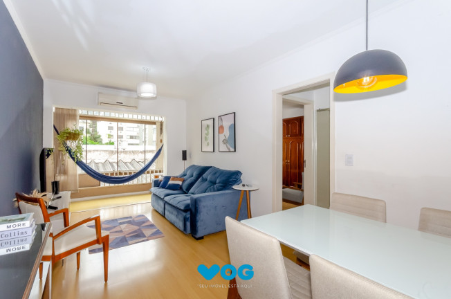 Imagem Imóvel com 2 Quartos à Venda, 62 m² em Petrópolis - Porto Alegre Imagem Imóvel com 2 Quartos à Venda, 62 m² em Petrópolis - Porto Alegre