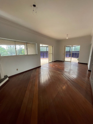 Imagem Imóvel com 4 Quartos à Venda, 271 m² em Vila Suzana - São Paulo Imagem Imóvel com 4 Quartos à Venda, 271 m² em Vila Suzana - São Paulo